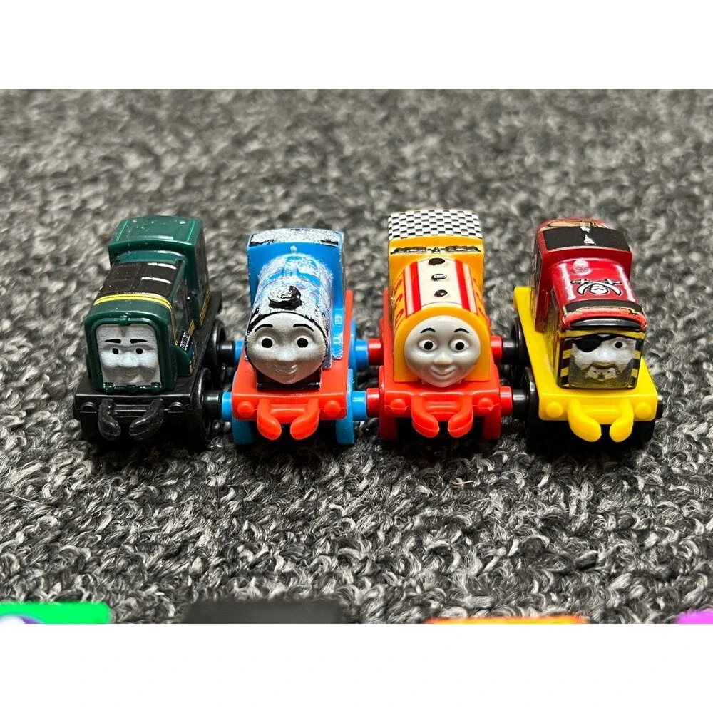 Thomas & Friends Lot of 8 Assorted Micro Mini Trains - H07A H48A H49A